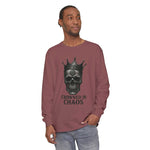 Long sleeve t-shirt with crowned skull graphic and 