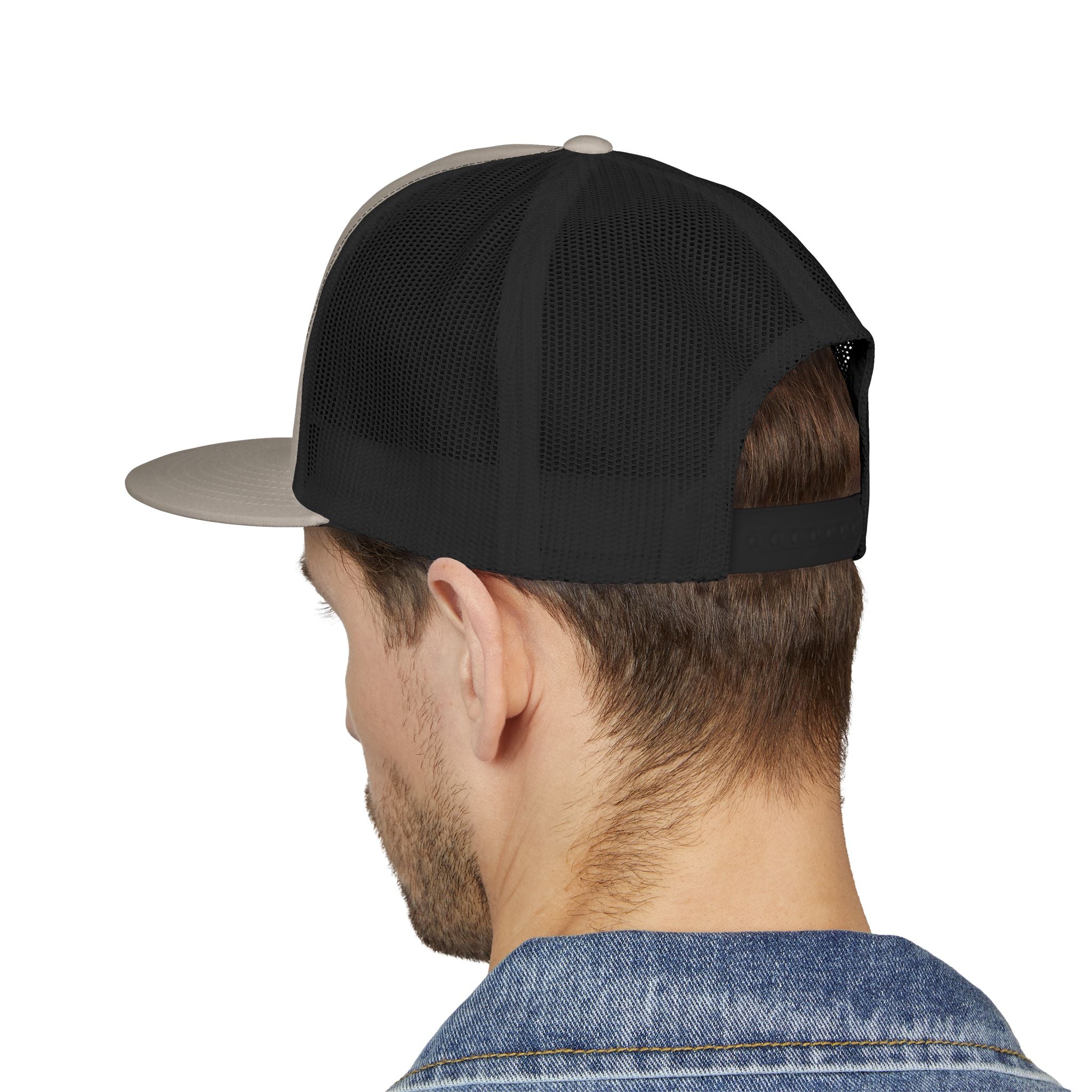 Embroidered Skull Captain Trucker Cap — Vintage Nautical Patch Hat
