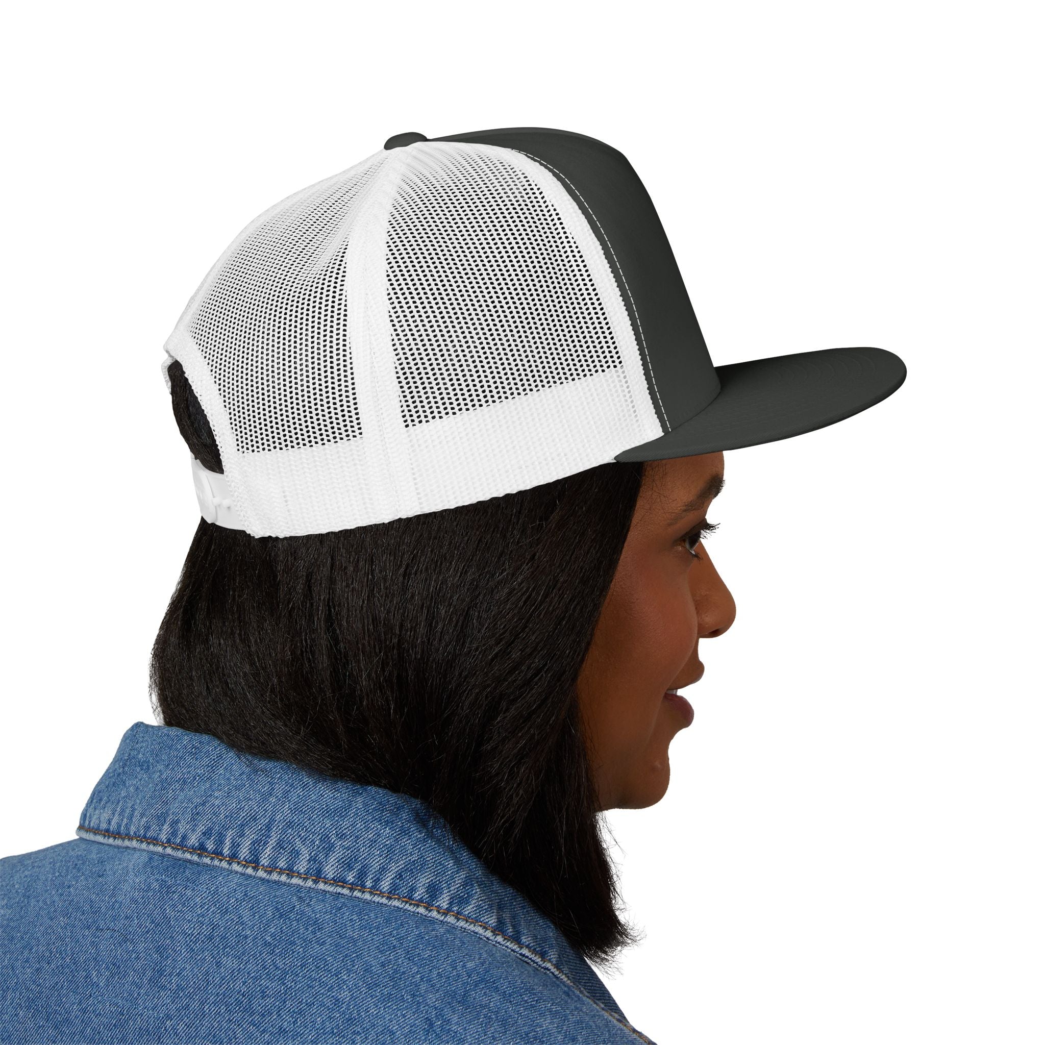 Embroidered Skull Captain Trucker Cap — Vintage Nautical Patch Hat