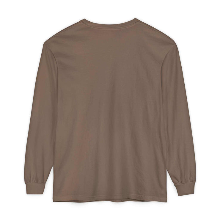 Brown long sleeve t-shirt with ribbed cuffs and durable double-needle hems, made of 100% ring-spun cotton