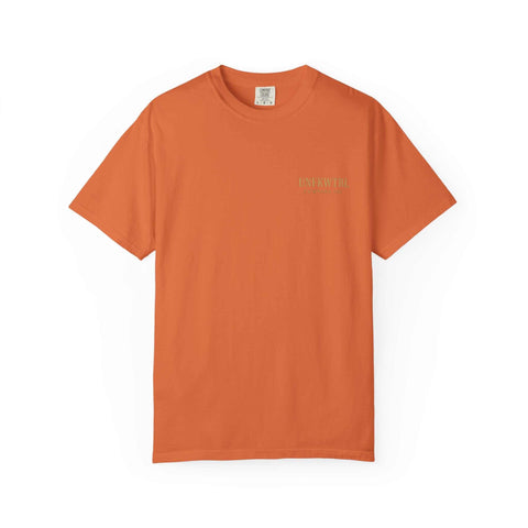 Medusa Beauty unisex T-shirt in strawberry daiquiri orange with crew neck and relaxed fit