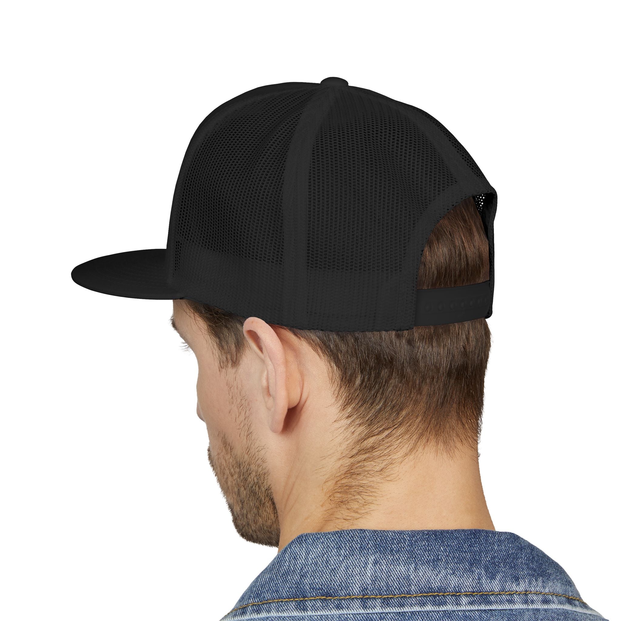 Embroidered Skull Captain Trucker Cap — Vintage Nautical Patch Hat