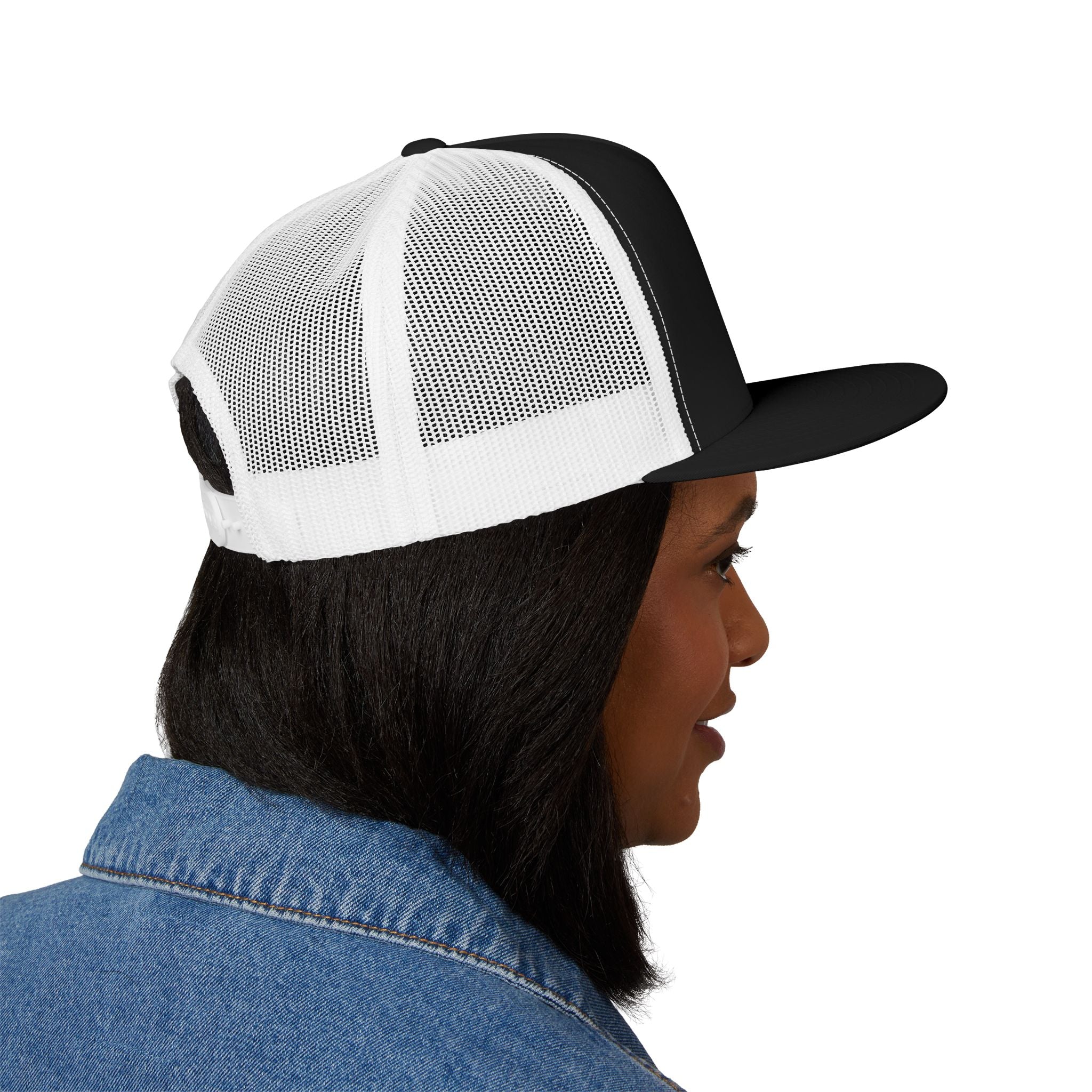 Embroidered Skull Captain Trucker Cap — Vintage Nautical Patch Hat