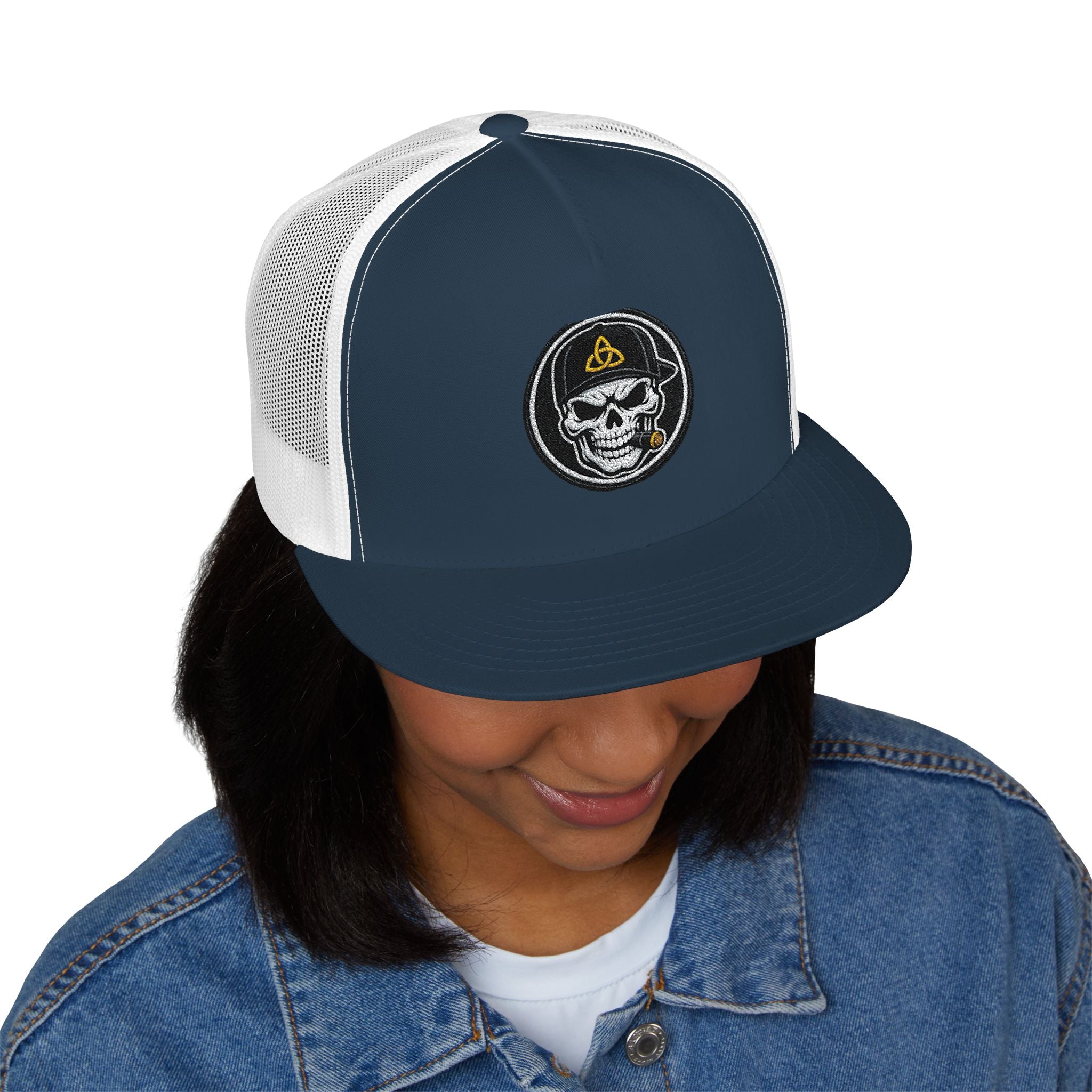 Embroidered Skull Captain Trucker Cap — Vintage Nautical Patch Hat
